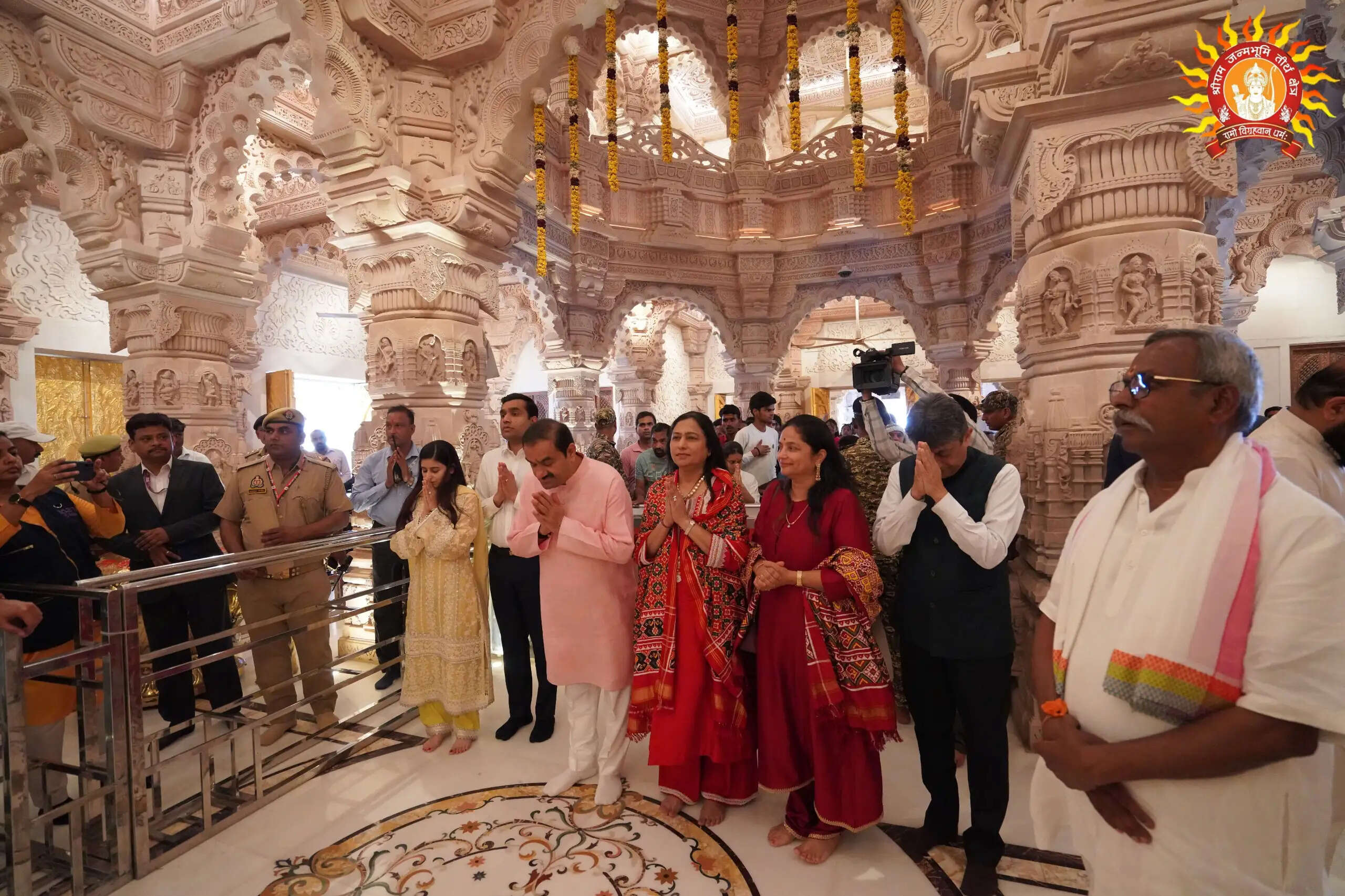 गाैतम अडाणी ने परिजनाें के संग श्रीरामलला के किए दर्शन, गौतम ने बताया भावुक पल