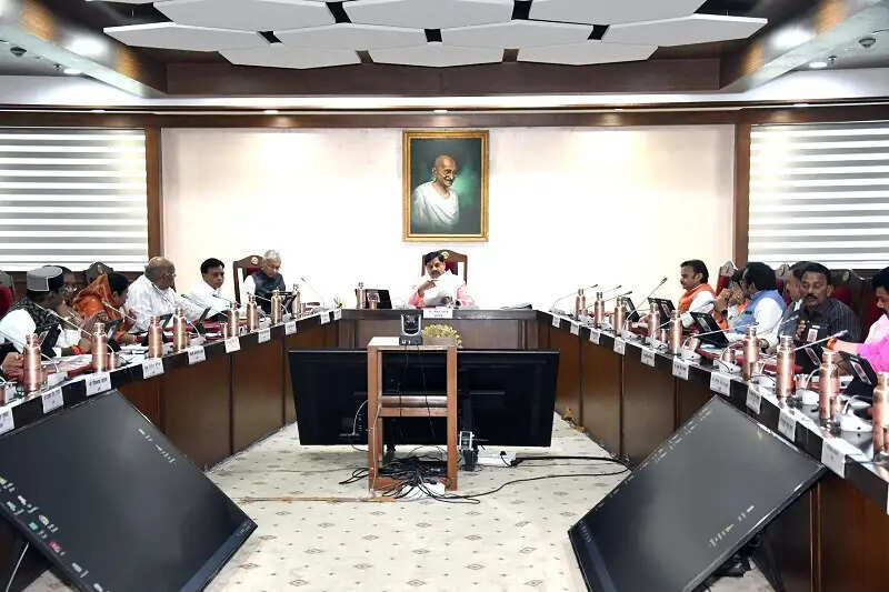 मप्र में गठित होगा व्यापार कल्याण बोर्ड, विकास कार्यों के लिए 38,555 करोड़ रुपये स्वीकृत
