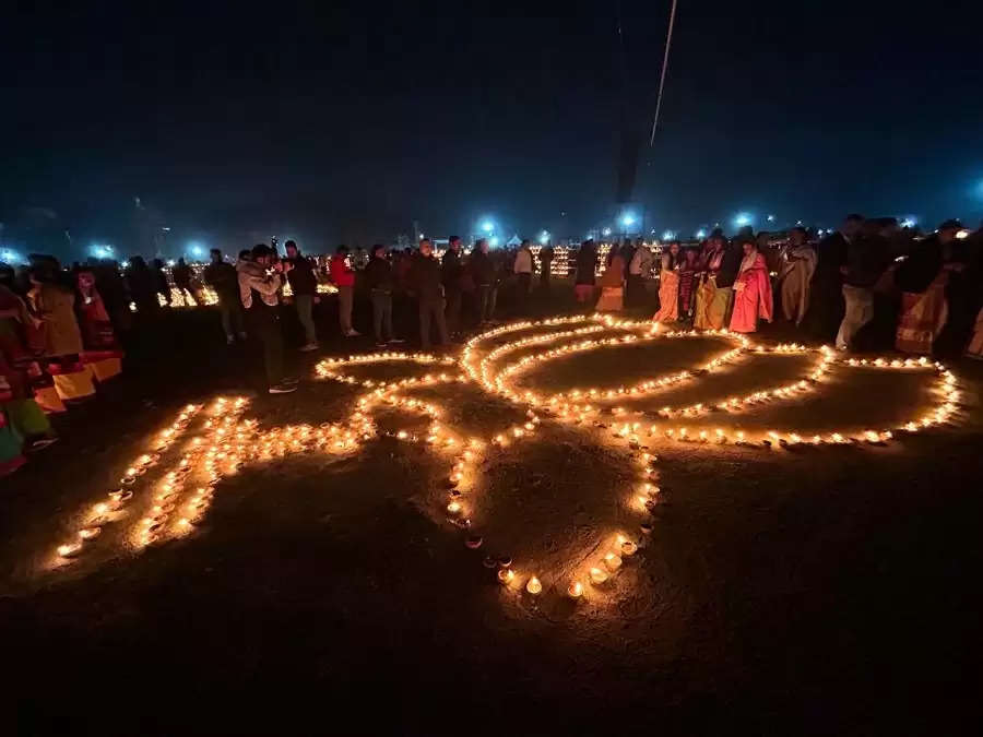 प्रधानमंत्री के स्वागत में गुवाहाटी में जले एक लाख दीये