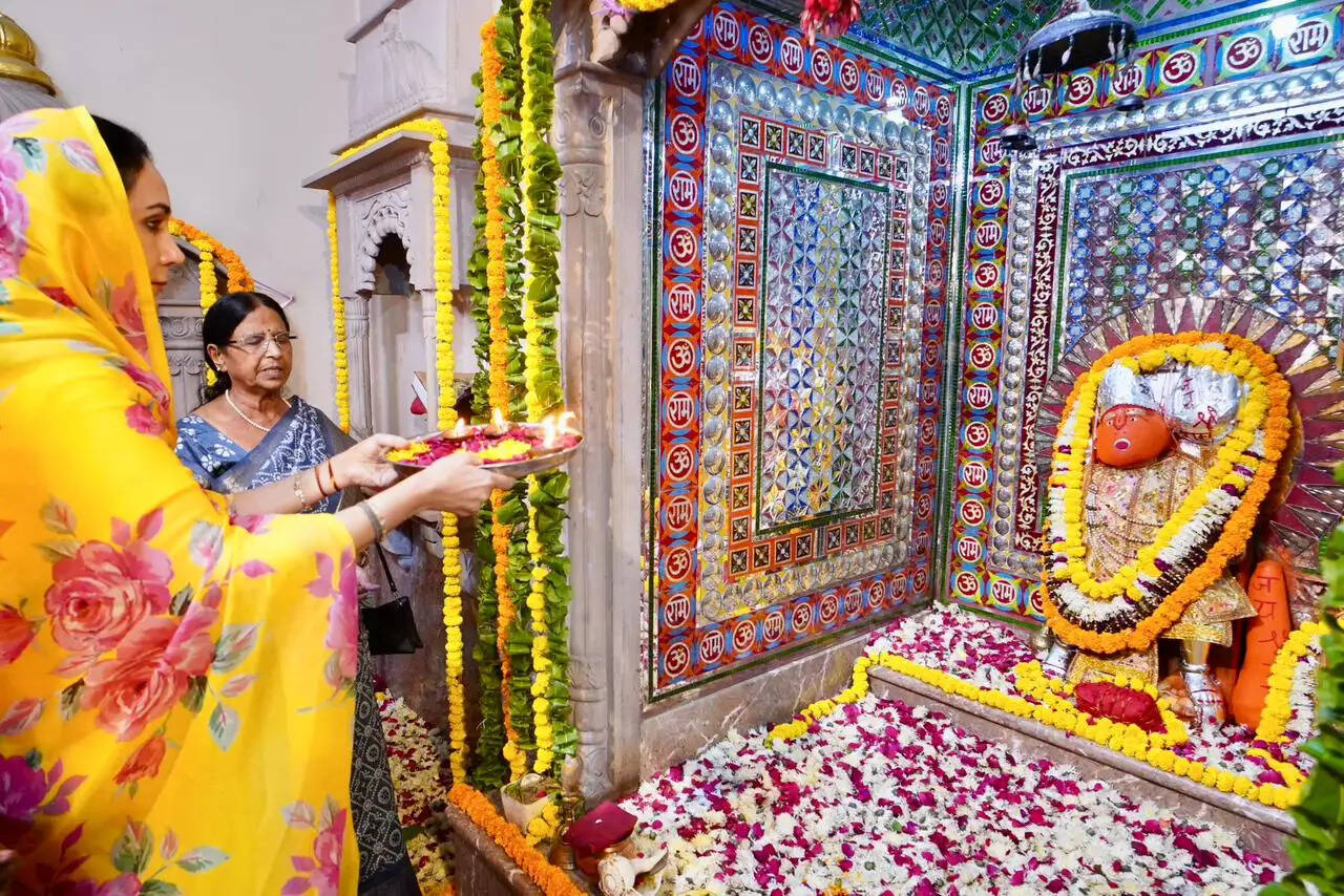 उपमुख्यमंत्री दीया कुमारी ने भगवान श्री गणेश पाटोत्सव में की पूजा-अर्चना, प्रदेशवासियों की सुख-समृद्धि की कामना