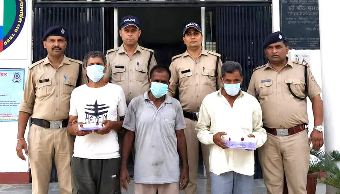 रेकी कर फैक्ट्री में घुसे थे बदमाश, फायरिंग कांड का पुलिस ने किया खुलासा, तीन गिरफ्तार