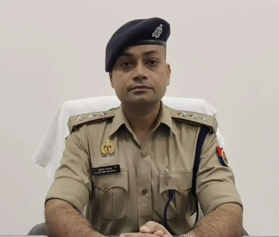 अमेठी में ढाई साल की बच्ची को युवक ने सड़क पर पटका, हालत गंभीर