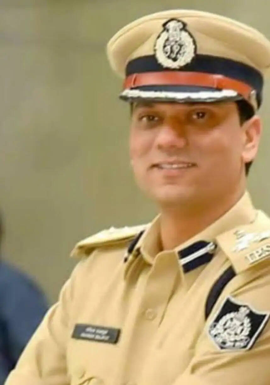 'नशे से दूरी है जरूरी 2.0' अभियान की सख्त शुरुआत, मैहर में 205 कफ सिरप और 5.98 लाख रुपये जब्त