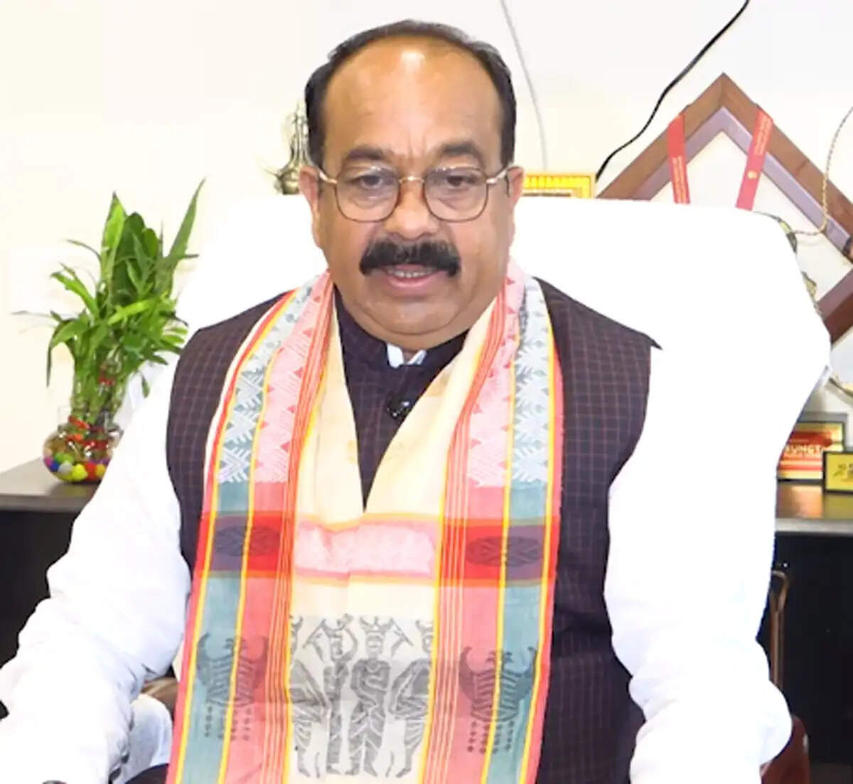 कांग्रेस घोटालेबाज और भ्रष्टाचारी के साथ, धमकी देकर खुद को कानून से ऊपर ना समझे : उप मुख्यमंत्री अरुण साव