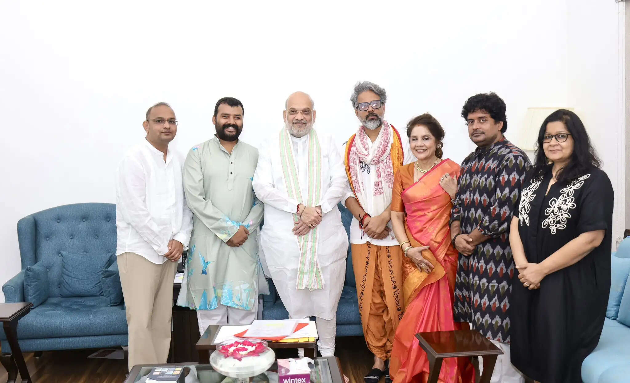 नीब करौरी बाबा की आध्यात्मिक यात्रा को सिनेमा के जरिए जन-जन तक पहुंचाने का प्रयास सराहनीय : अमित शाह