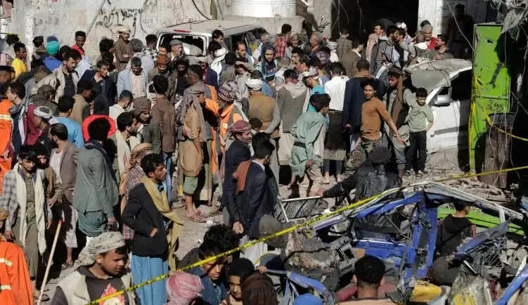 अमेरिका का यमन पर हमला, 12 की मौत, 30 घायल