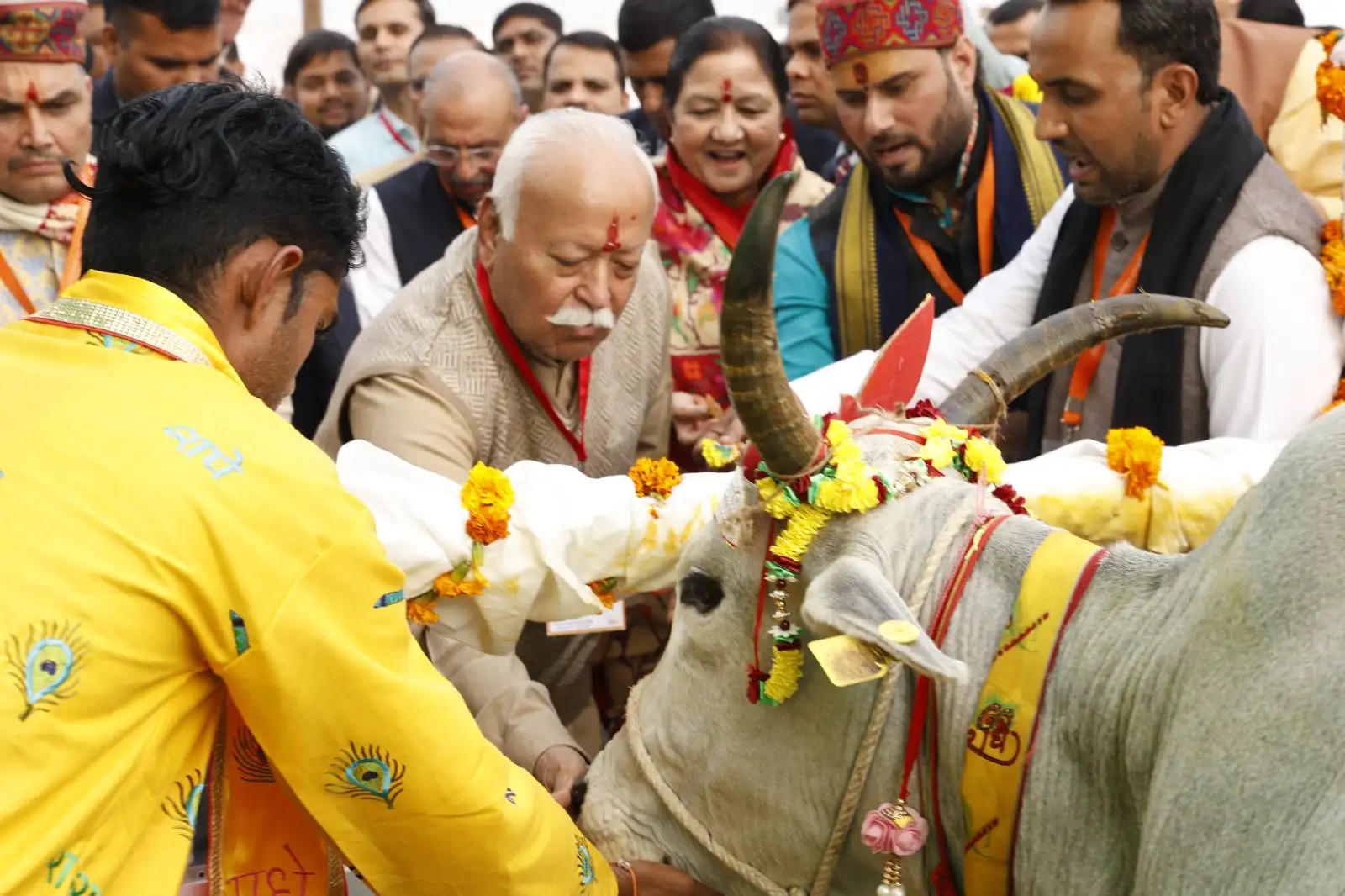 विश्व को उसी की भाषा में समझानी होगी पंचगव्य की प्रमाणिकता : डॉ. मोहन भागवत