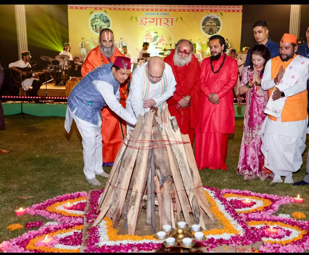 भाजपा सांसद अनिल बलूनी के आवास पर आयोजित लोकपर्व ‘इगास’ में शामिल हुए अमित शाह