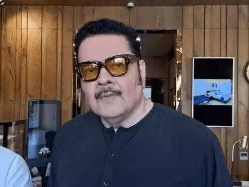 दरगाह शरीफ पहुंचे बॉलीवुड कलाकार, पहलगाम हमले पर जताया शोक