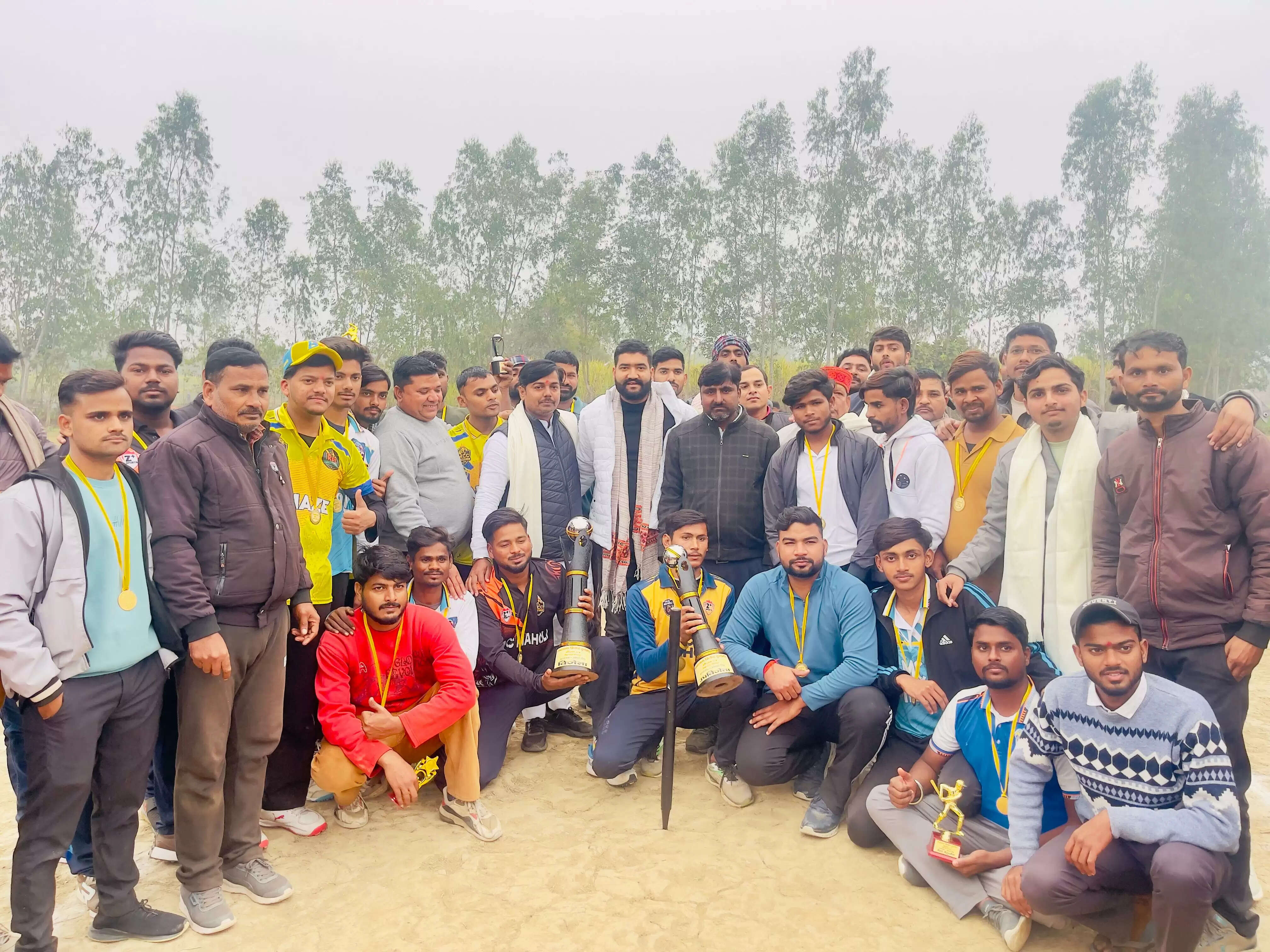 सद्भावना क्रिकेट टूर्नामेंट में फाइनल में महोली बनी चैंपियन