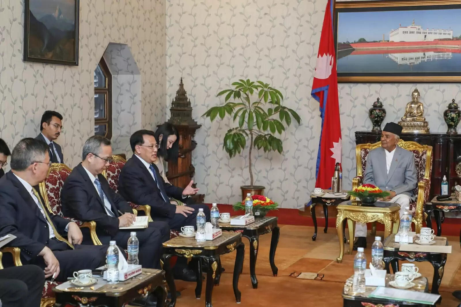 चीनी कम्युनिस्ट पार्टी के पोलित ब्यूरो सदस्य चुआन ने नेपाल के राष्ट्रपति संग की बैठक