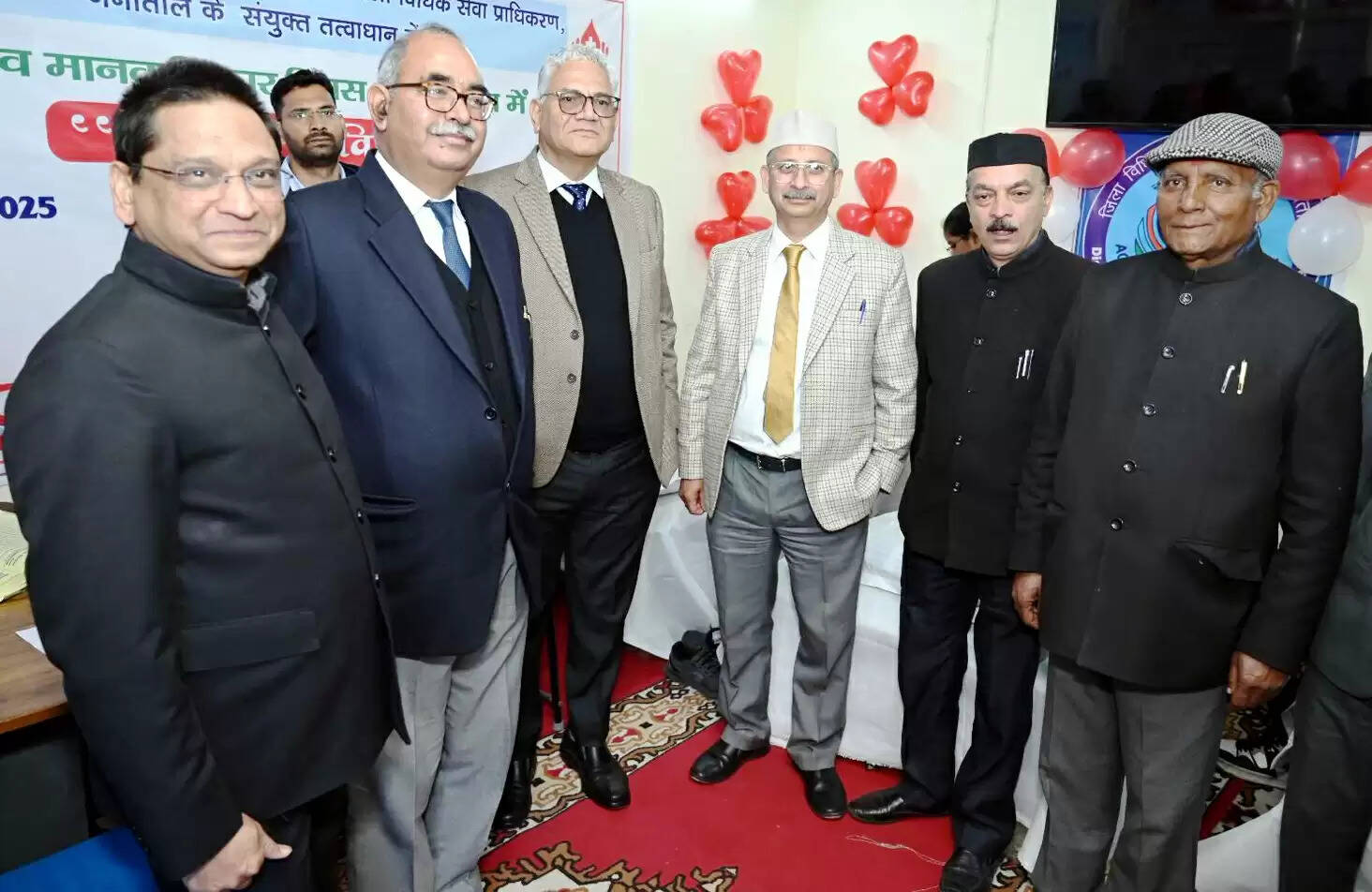 न्यायिक अधिकारियों और अधिवक्ताओं ने किया 30 यूनिट रक्तदान