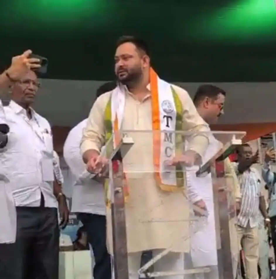 चांपदानी में तेजस्वी यादव की जनसभा, भाजपा पर तीखा हमला