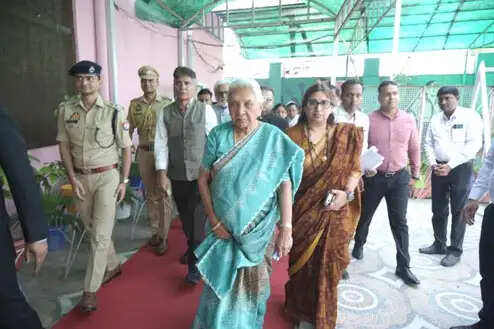 आगे बढ़ना है तो शिक्षा, ज्ञान व प्रशिक्षण प्राप्त करना ही होगा : राज्यपाल