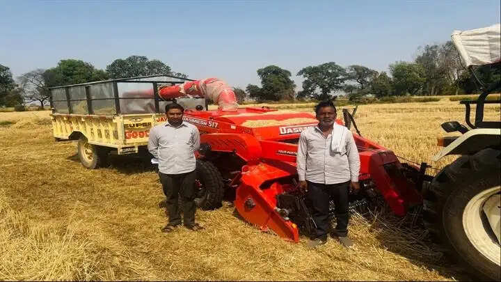 ग्वालियरः नरवाई प्रबंधन एवं ग्रीष्मकालीन धान की बजाय अन्य फसलों के प्रति किसानों को किया जागरूक