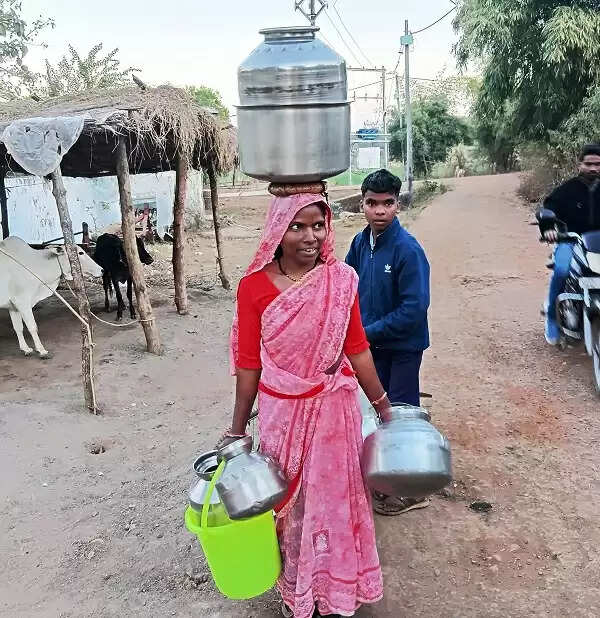 विधायक के गांव में जल जीवन मिशन पर लाखों खर्च, फिर भी पानी की समस्या