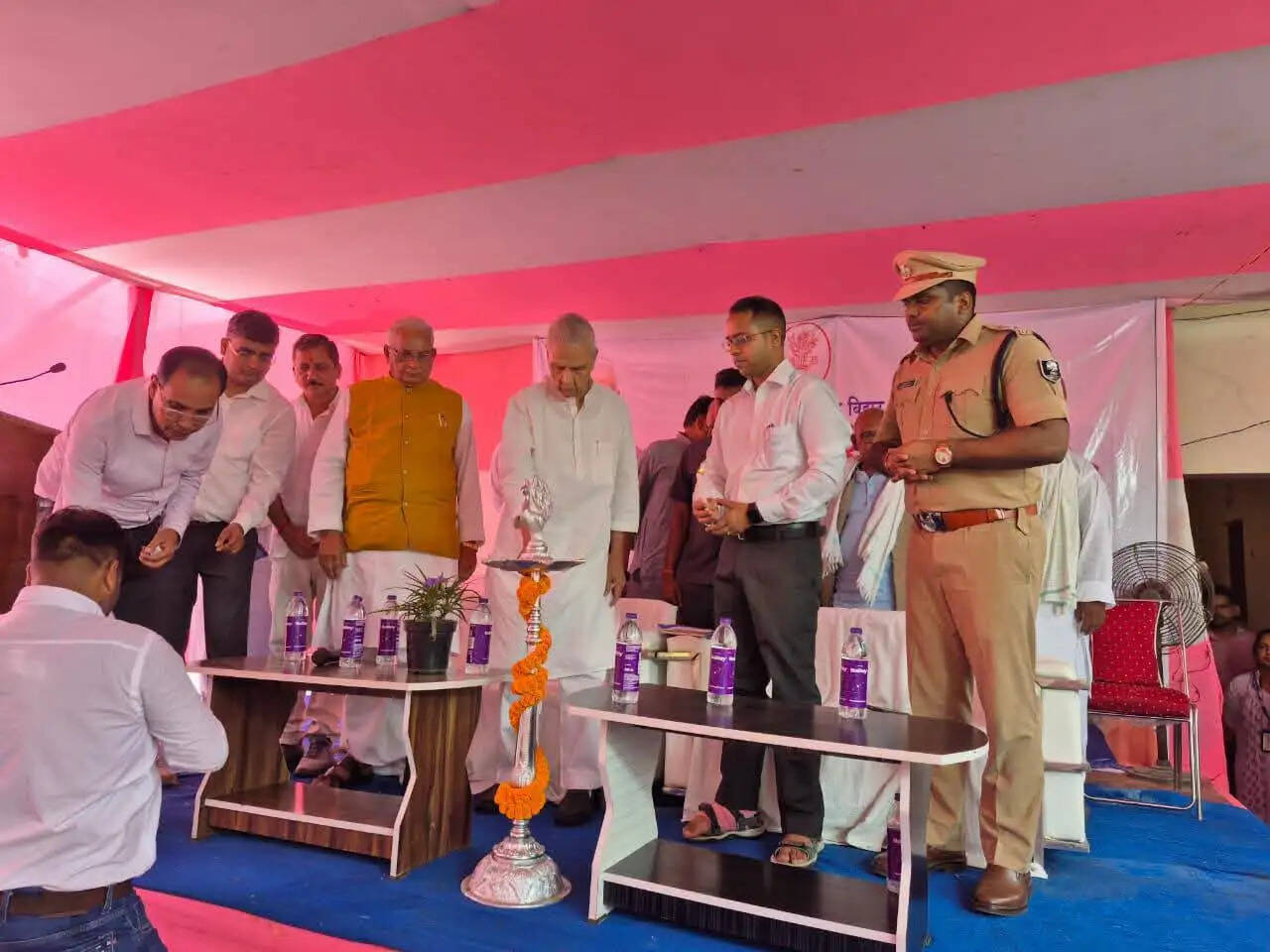 सोनपुर में उप मुख्यमंत्री बिजेन्द्र यादव ने सहयोग शिविर में सुनीं जन-समस्याएं