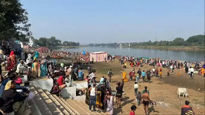 मंडलाः मकर संक्रांति पर पवित्र स्नान के लिए घाटों पर रहे सुरक्षा के कड़े इंतजाम