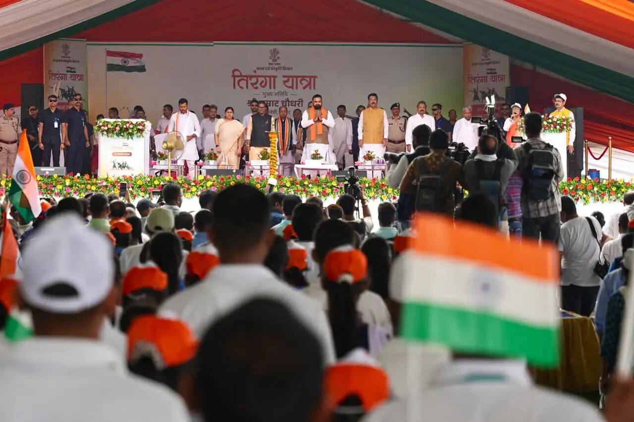 तिरंगे की गरिमा एवं सम्मान की रक्षा करना युवा पीढ़ी का दायित्व : मुख्यमंत्री