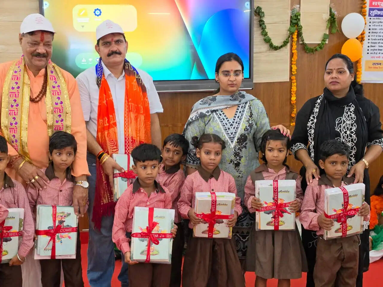 विधायक और जिला पंचायत अध्यक्ष ने किया स्कूल चलो अभियान फेज-दो का शुभारंभ