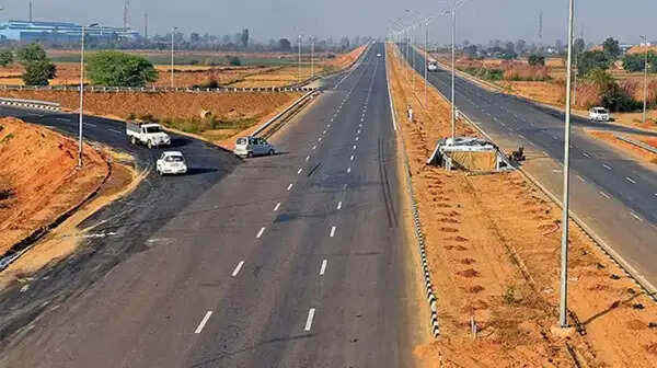 मप्र में अधोसंरचना विकास को मिली रफ्तार, सड़क और कनेक्टिविटी परियोजनाओं से बदल रहा प्रदेश का चेहरा
