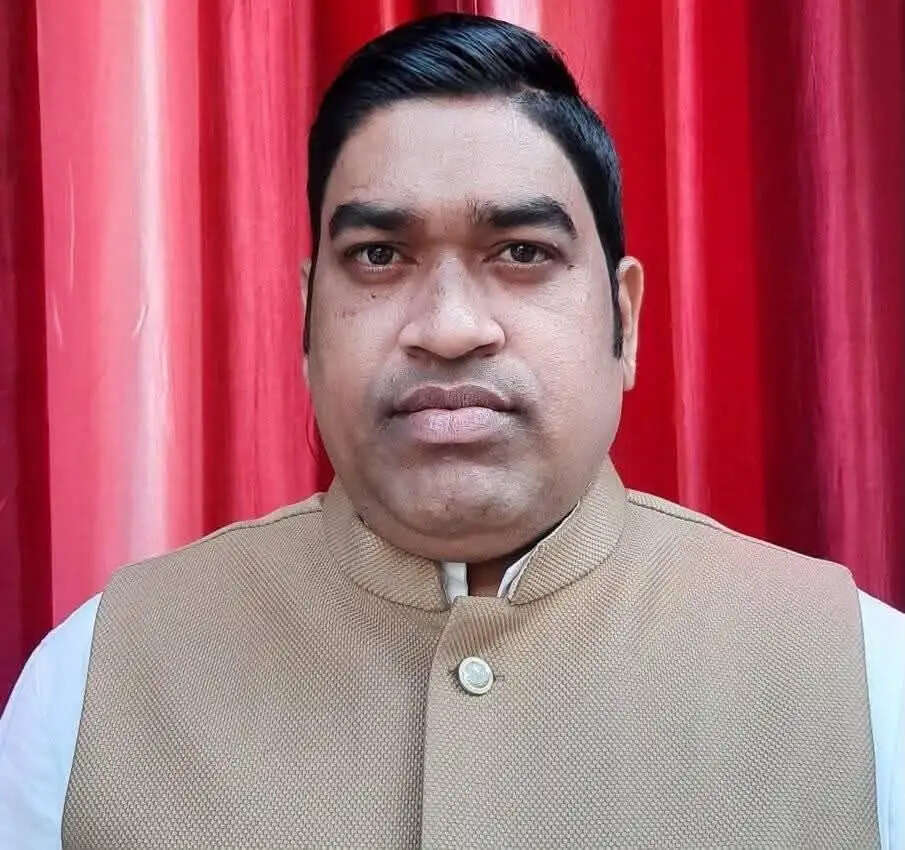 सुखनन्दन बंजारे ने पत्रकारिता के क्षेत्र में अपनी एक विशिष्ट पहचान बनाई थी : पाण्डेय
