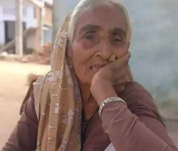 बीमार बेटे को देखने आई वृद्धा को डॉक्टर की कार ने रौंदा, मौत