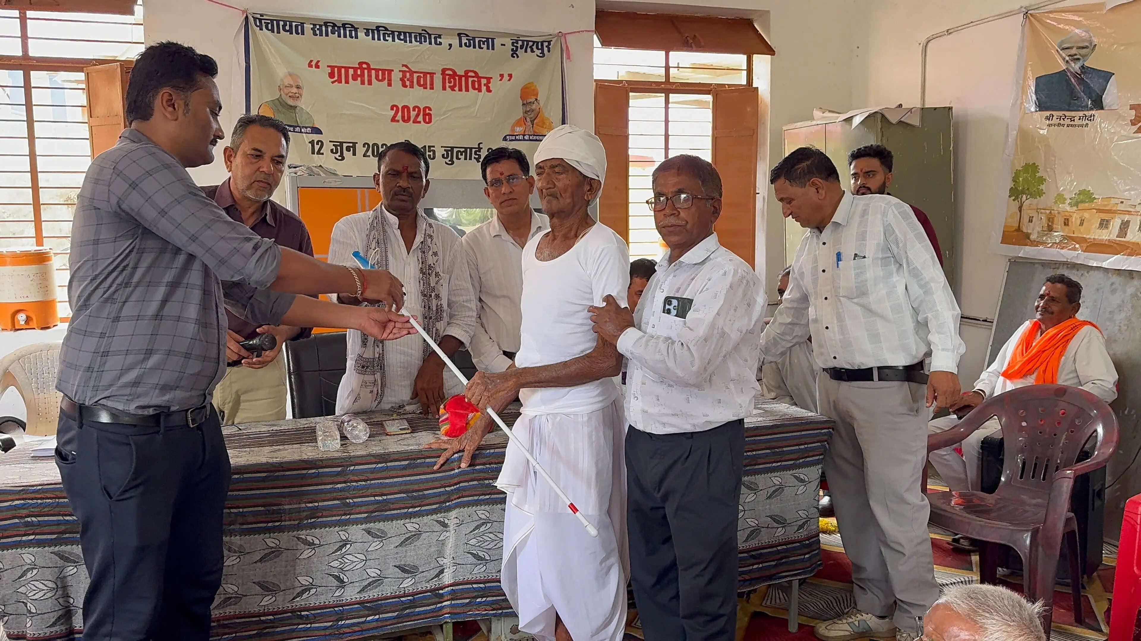 ग्रामीण सेवा शिविरों में योजनाओं का मिला लाभ