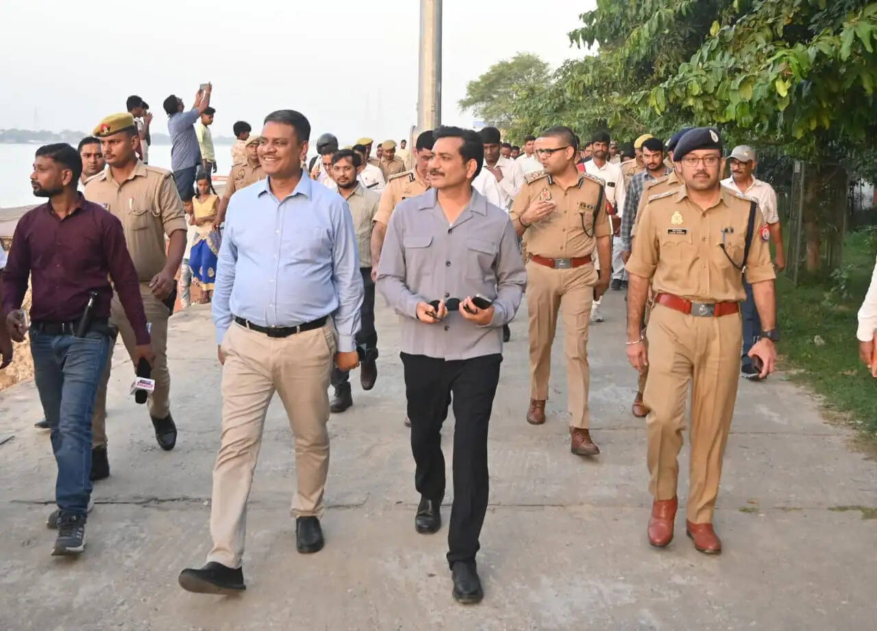 वाराणसी में प्रस्तावित देश के सबसे बड़े एयर शो में भीड़ प्रबंधन को लेकर अफसर सतर्क