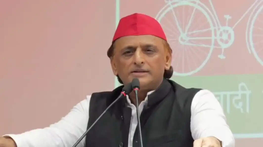 सपा सरकार बनने पर खंगार समाज को मिलेगा राजनीतिक सम्मान, खोले जाएंगे बंद विद्यालय : अखिलेश यादव