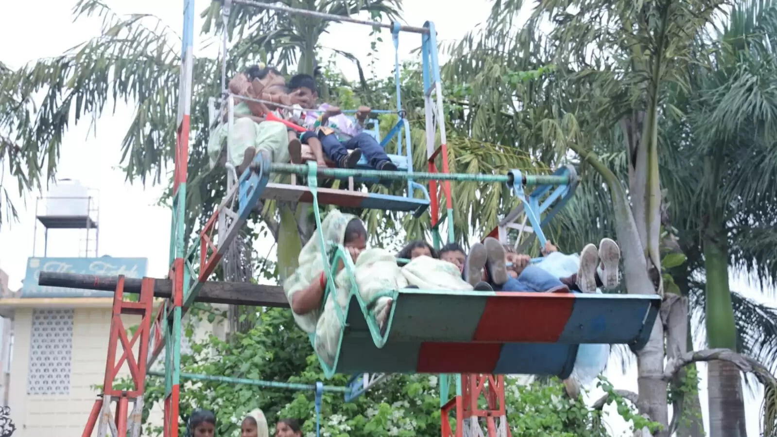 उदयपुर में खूब जमा हरियाली अमावस्या का मेला