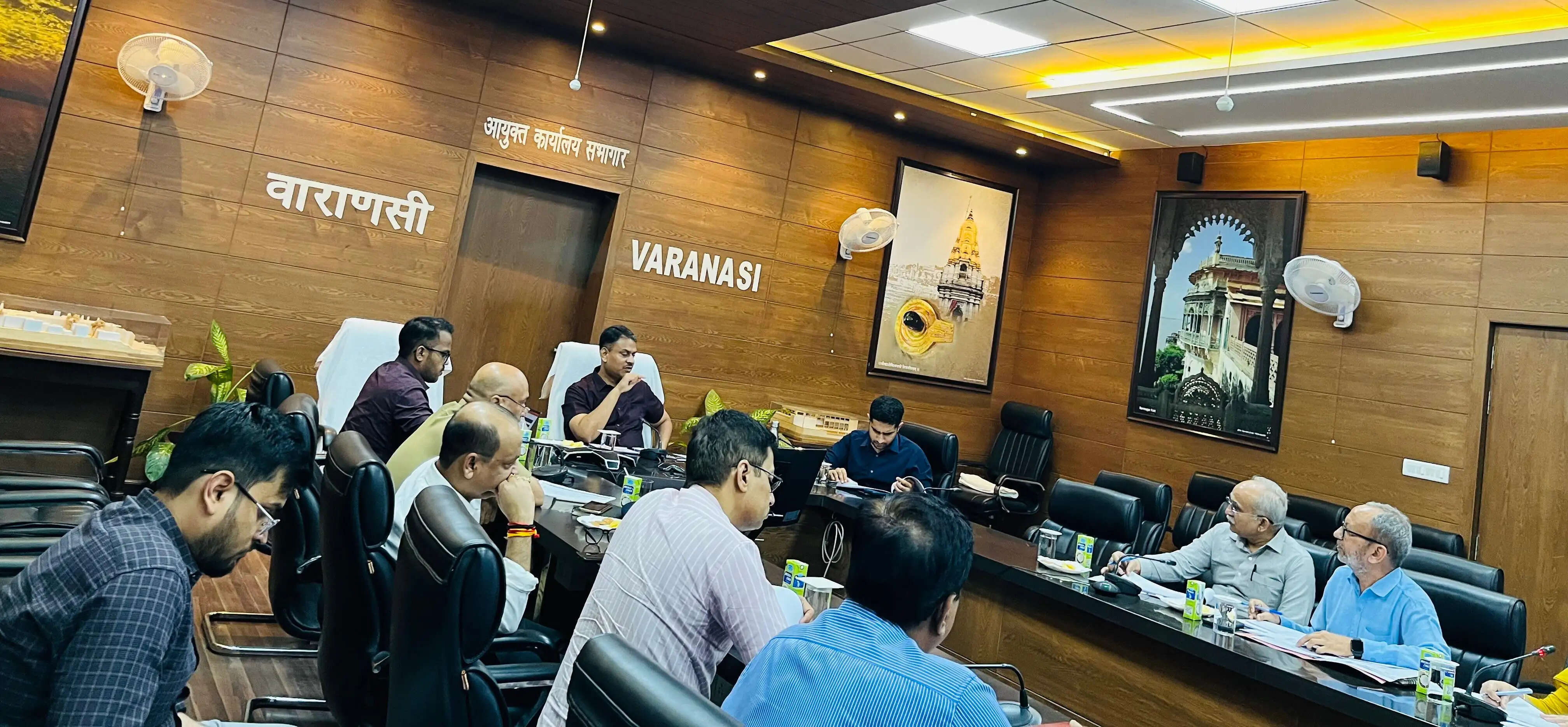 सिटी बसों में यूपीआई के माध्यम से लगभग 14 हजार लोग किराया प्रतिमाह दे रहे : मंडलायुक्त