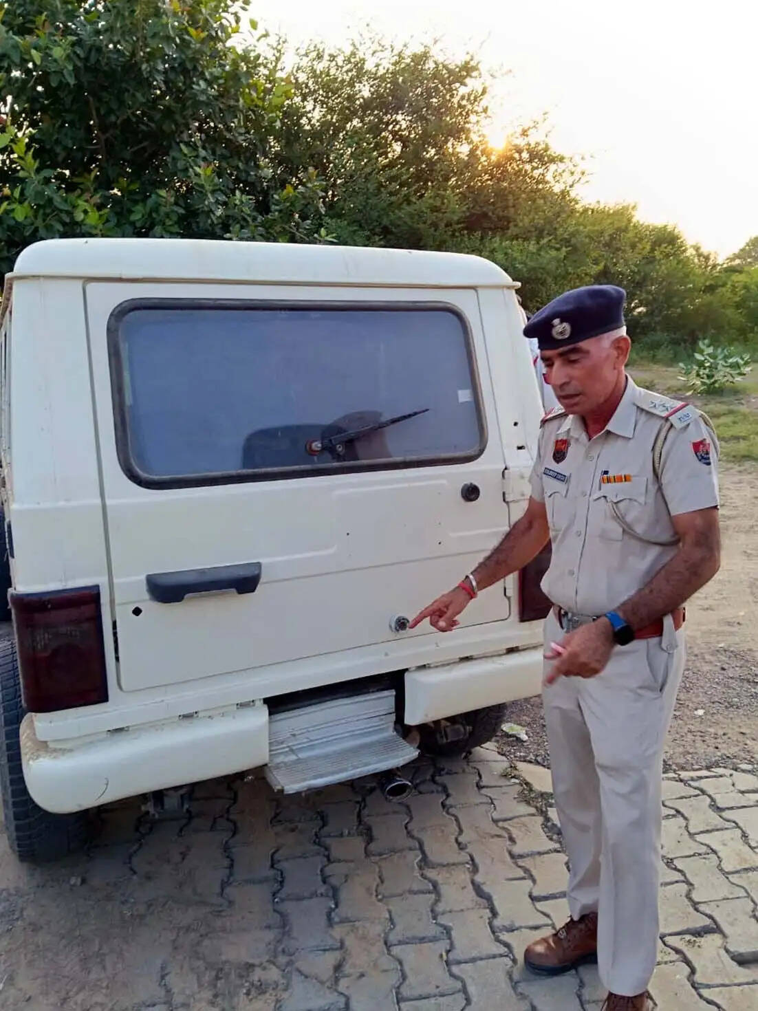 हिसार : सड़क पर मनमानी पड़ी भारी, बोलेरो का साढ़े 35 हजार व पटाखे बजाने वाली बुलेट का 26 हजार का चालान