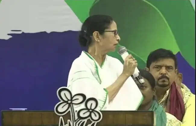 ऑक्सफोर्ड विश्वविद्यालय में व्याख्यान देंगी ममता बनर्जी, लंदन में निवेशकों से भी करेंगी मुलाकात