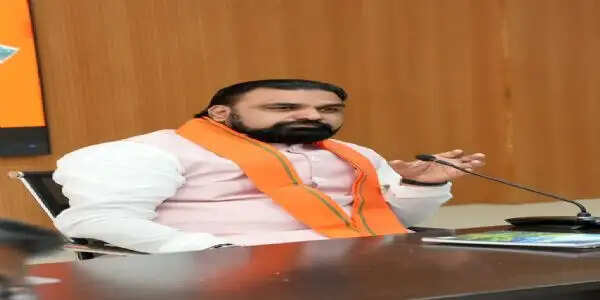 ‘सेवा संकल्प एवं कायाकल्प अभियान’ को तेजी से पूरा करें विभाग : सम्राट चौधरी