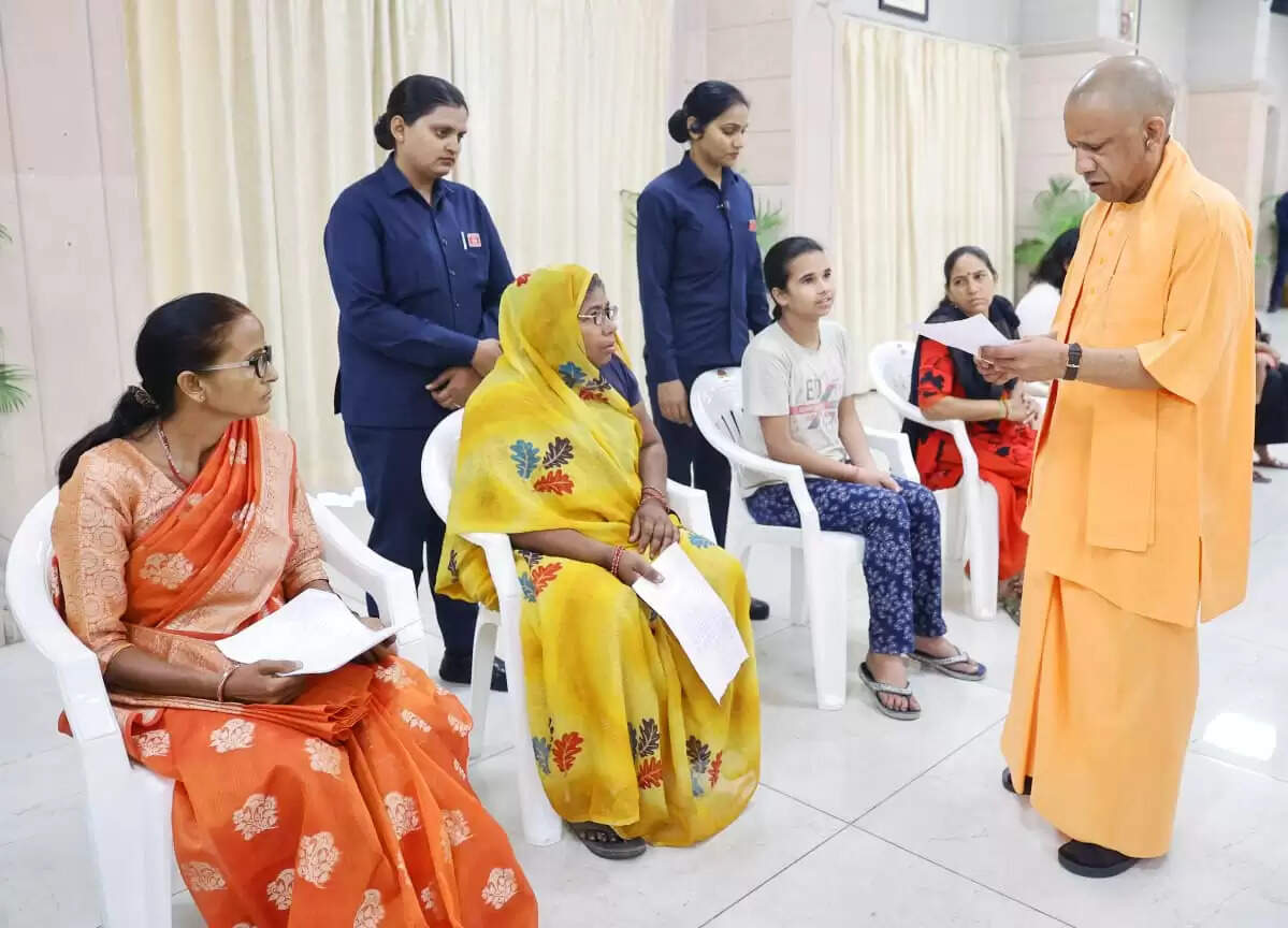 2017 से शुरू ‘जनता दर्शन’ बना याेगी सरकार के सुशासन का मजबूत स्तंभ