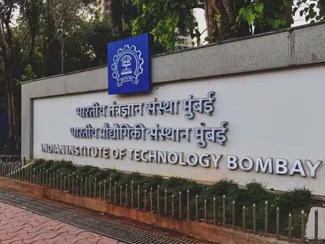 आईआईटी बॉम्बे ने साहिल वाकोडे की मौत के बाद मिड-सेमेस्टर परीक्षाएँ टालीं, अब 10-11 अक्टूबर को होंगी