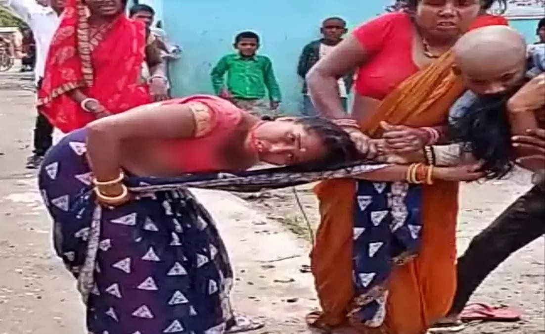 मोतिहारी में महिला पंच को पीट-पीटकर किया अधमरा