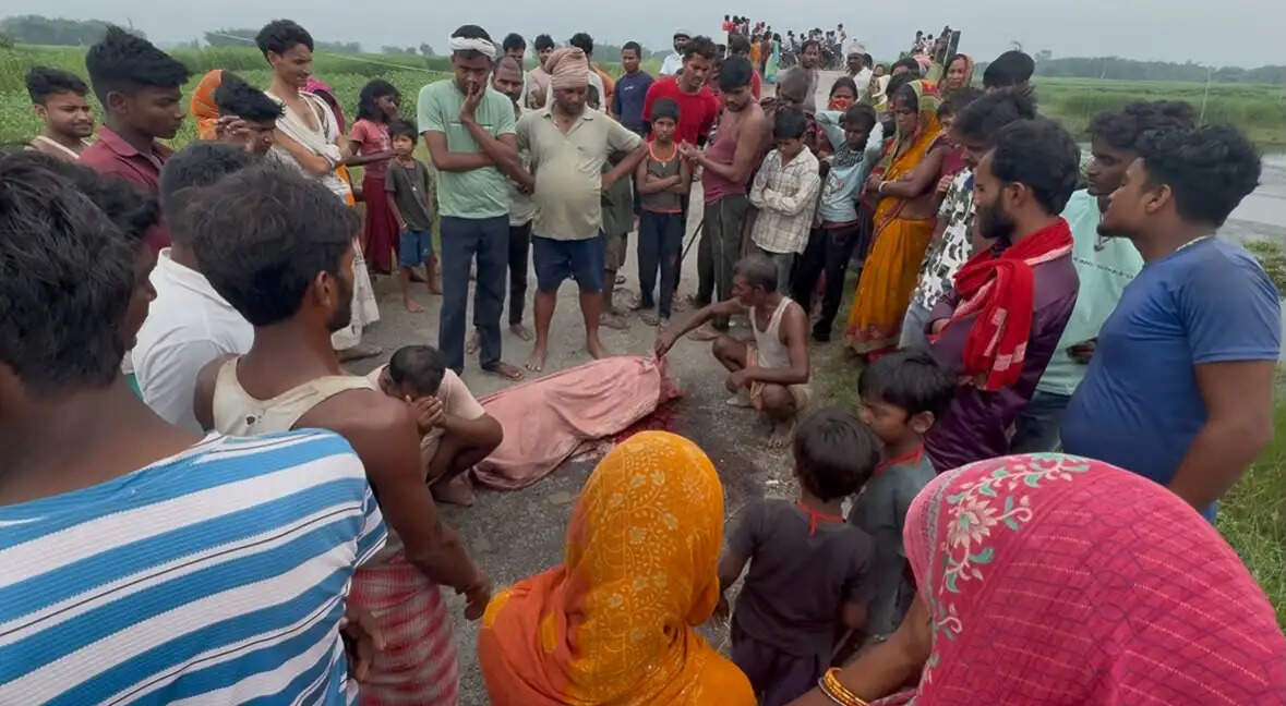 ट्रैक्टर के नीचे दबने से किसान की मौत, पिपरा के दुलारी गांव में मचा कोहराम, जांच में जुटी पुलिस