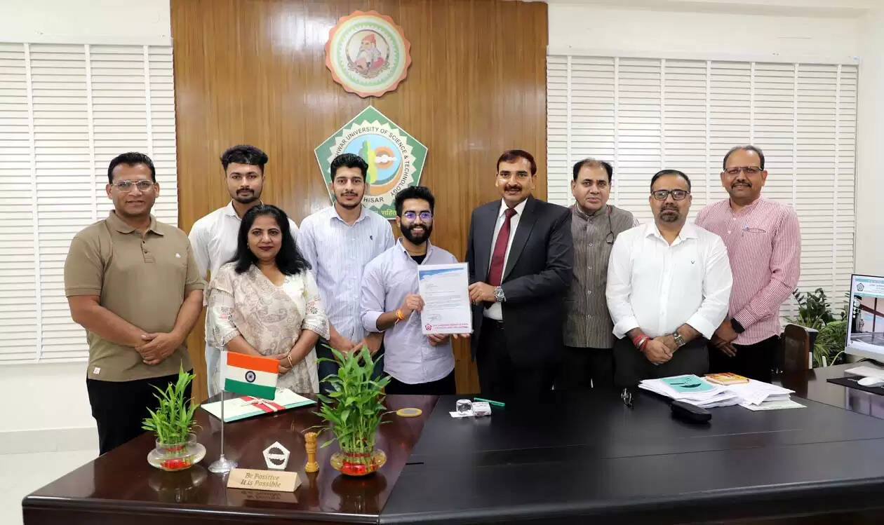हिसार : गुजवि के विद्यार्थी को ‘एंटी-स्ट्रेस एंड इम्युनिटी’ प्रोजेक्ट पर रिसर्च के लिए छात्रवृत्ति प्रदान