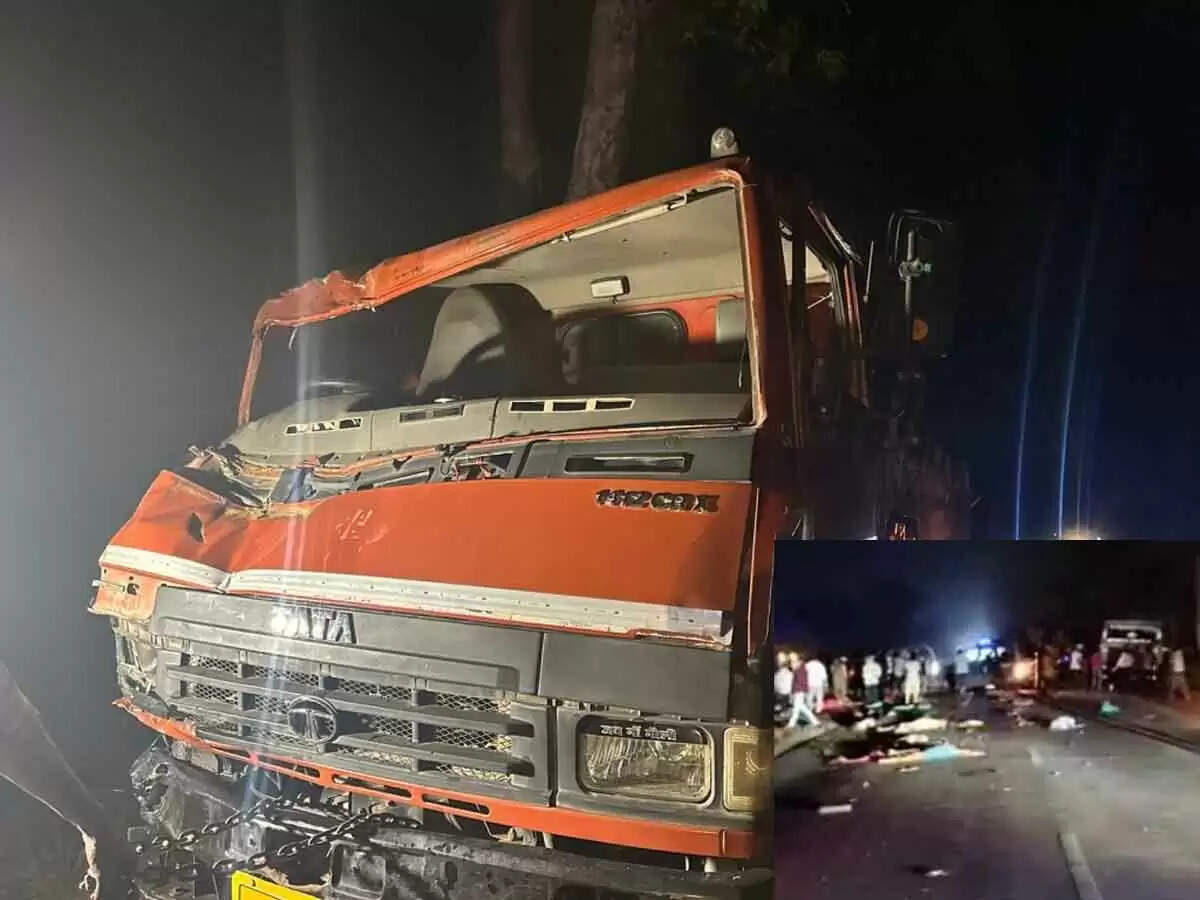 छत्तीसगढ़ में भीषण सड़क हादसा, चार बच्चों और नौ महिलाओं की मौत