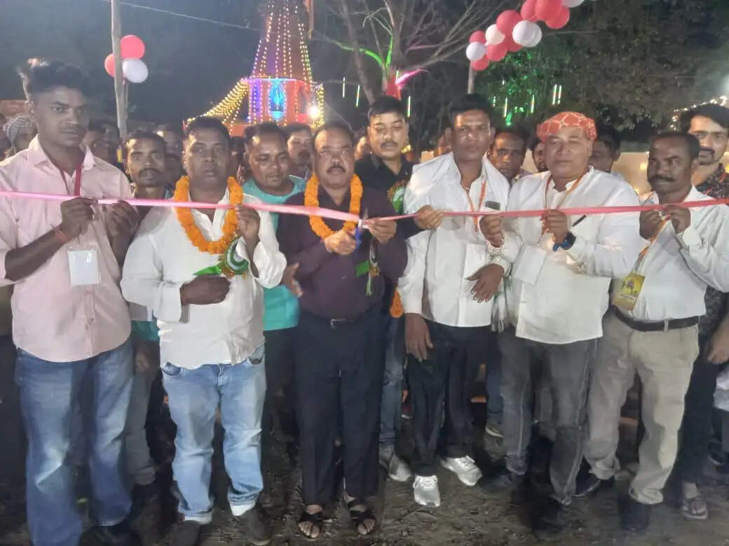 दहकते अंगारों पर आस्था की अग्निपरीक्षा, शिवभक्ति में डूबे श्रद्धालु