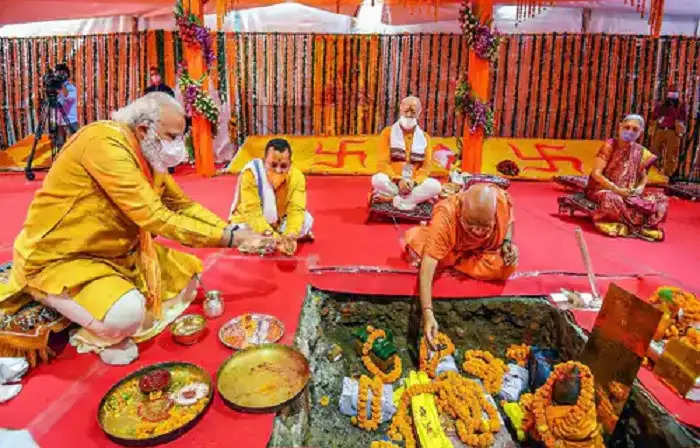 इतिहास के पन्नों में 09 नवंबरः जय श्रीराम..., हुआ शिलान्यास