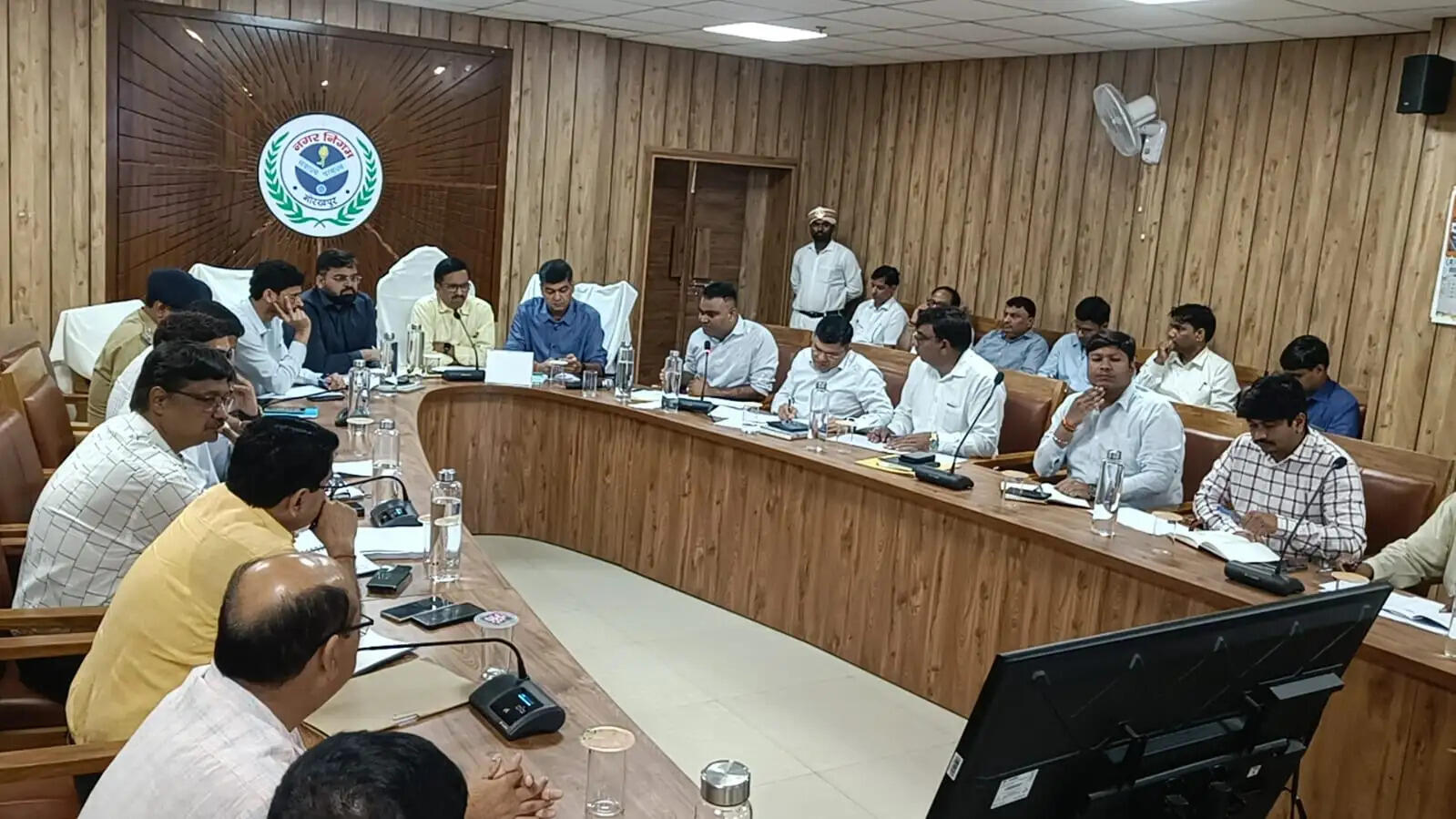 बाढ़ व जलभराव से निपटने को प्रशासन अलर्ट