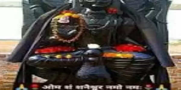 शनि जयंती मंगलवार को कौन दोनों को : शनि मंदिरों में होंगे अनुष्ठान, शनि देव की विशेष पूजा अर्चना