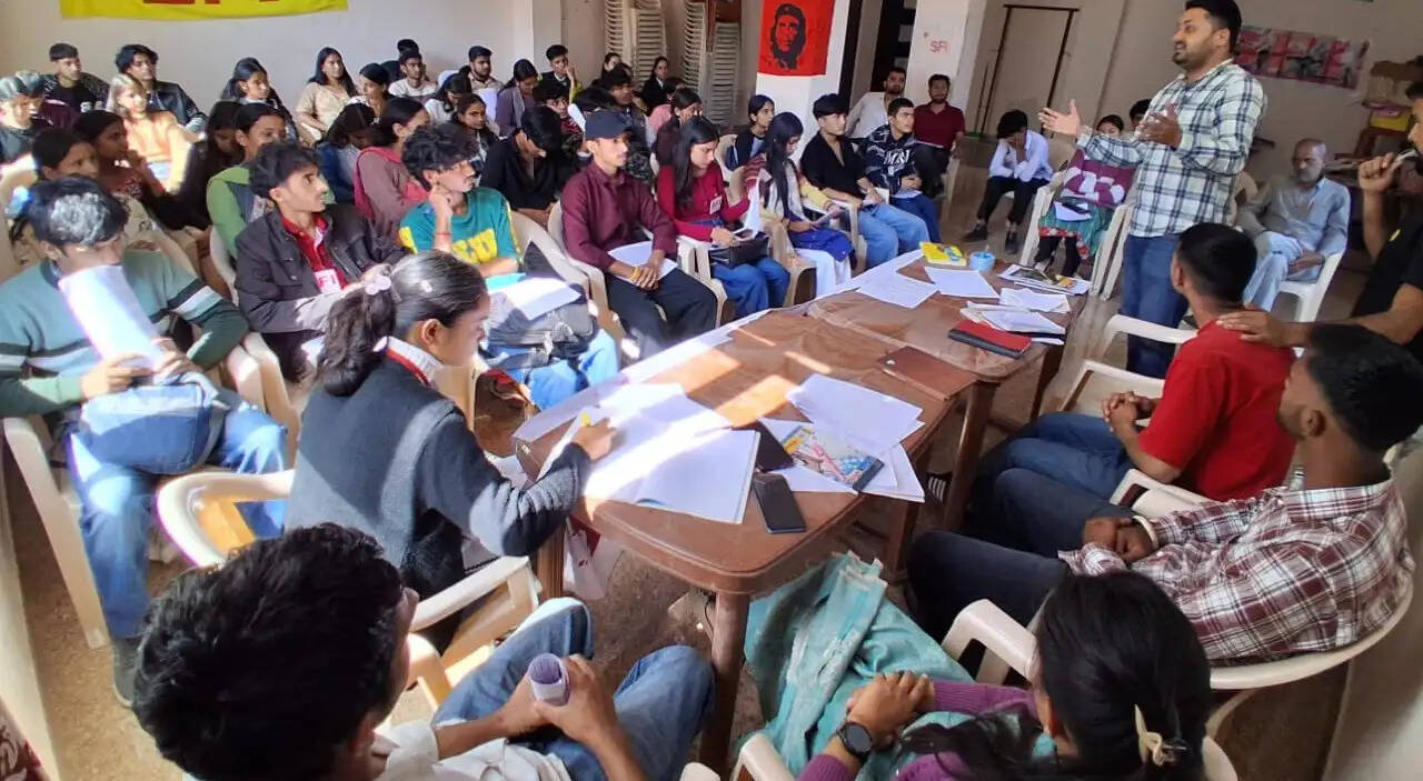 एसएफआई मंडी का 42वां जिला सम्मेलन आयोजित, अरमान ठाकुर अध्यक्ष और दीपक सचिव निर्वाचित