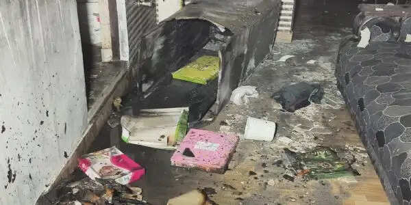फ्रिज में शॉर्ट सर्किट से लगी आग, दिल्ली पुलिस ने 12 लोगों को सुरक्षित निकाला