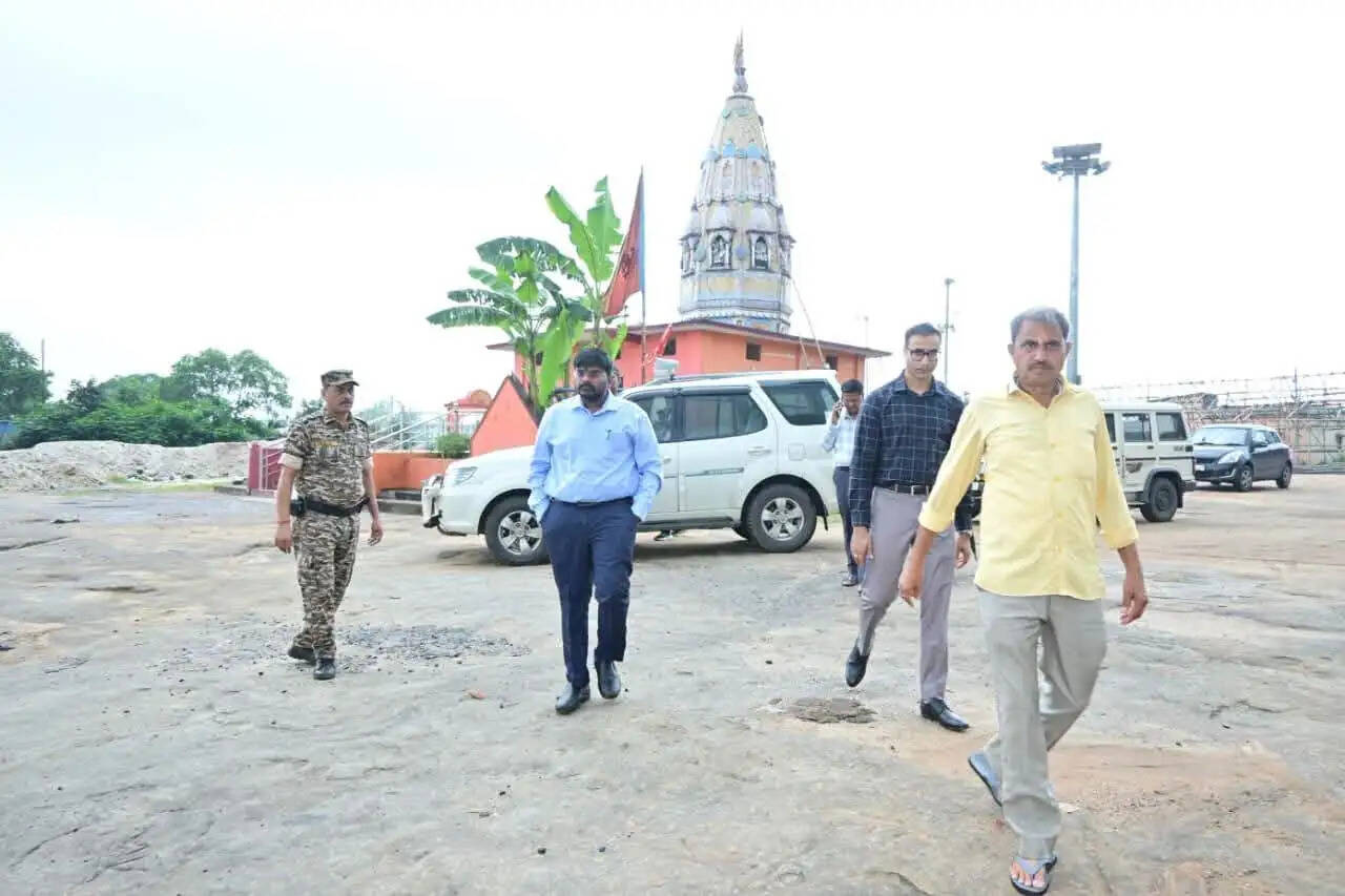 डीसी ने चुंदरू धाम में श्रद्धालुओं की सुविधा बढ़ाने का दिया निर्देश