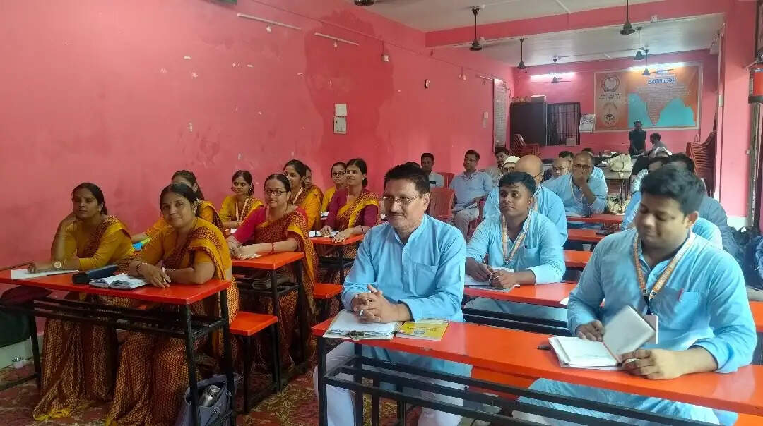 सरस्वती शिशु विद्या मंदिर में राष्ट्रीय शिक्षा नीति पर कार्यशाला आयोजित