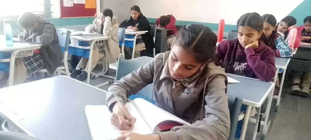 मध्य प्रदेश के स्कूलों में श्रद्धापूर्वक मनाया गया वीर बाल दिवस